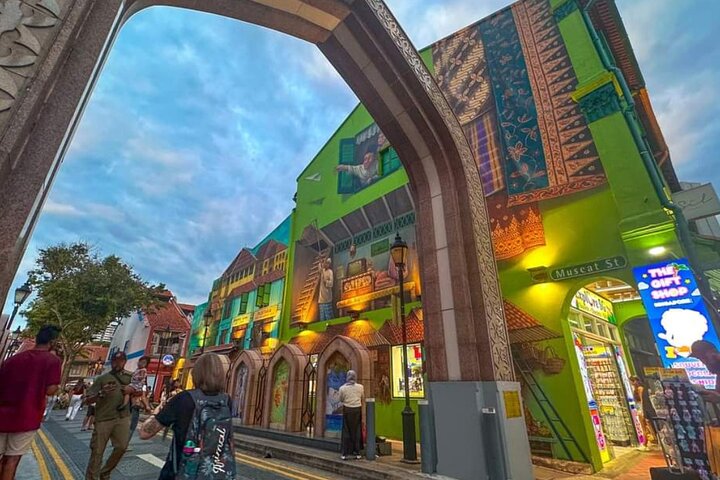 The BEST CHOICE 3 IN 1 Food Tour: 3 Culture Walking Trails